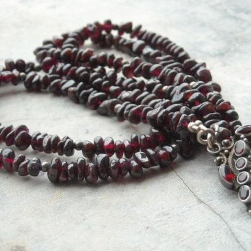 red garnet necklace