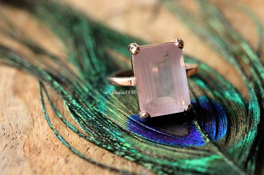 In beweging Lijkenhuis kleding stof Buy Rose quartz ring, rose gold 18K engagement ring online at  aStudio1980.com