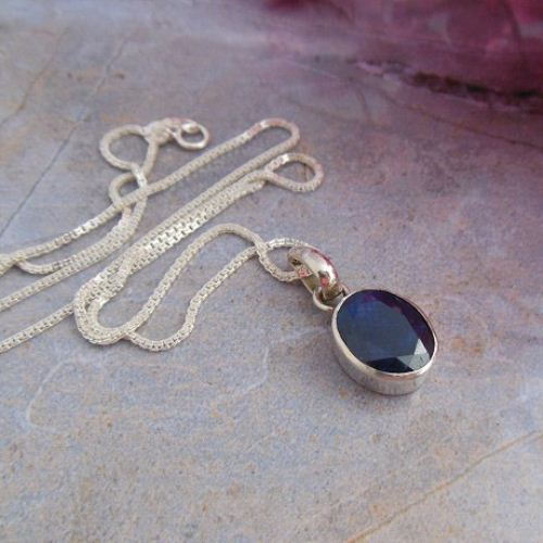Dark Blue Shire Pendant Necklace Silver Oval Online Dark Blue Shire Pendant Necklace Silver Oval