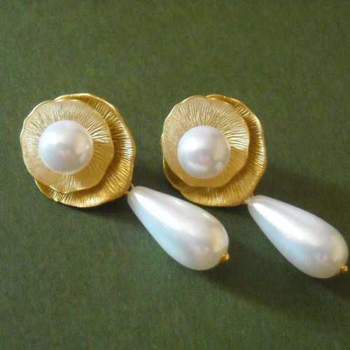 Golden Flower Lotus White Pearl Bridal Post Earrings Online At Golden Flower Lotus White Pearl Bridal Post Earrings