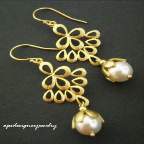 Wedding Day Bridal Swarovski Crystal Gold Pearl Earrings Online At Astudio1980 Wedding Day Bridal Swarovski Crystal Gold Pearl Earrings Online At Astudio1980