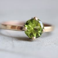 18K Gold Peridot ring, Natural peridot Ring, Engagement ring 