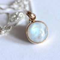 18K gold moonstone pendant, Gift for her, Unique Moonstone jewelry