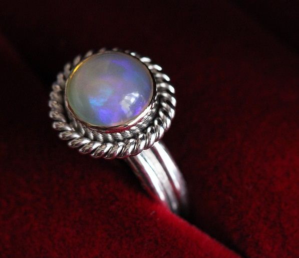 Buy 18K white Gold Opal wedding ring - Engagement ring - Gift for her ...