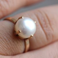 18k Gold ring, Prong set, Pearl ring, Wedding engagement ring