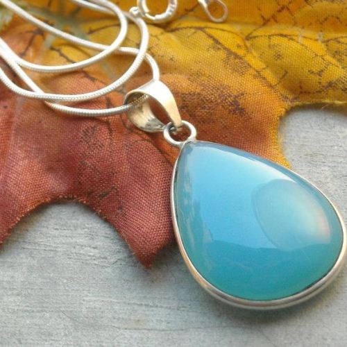 Aqua blue tear drop chalcedony silver pendant chain