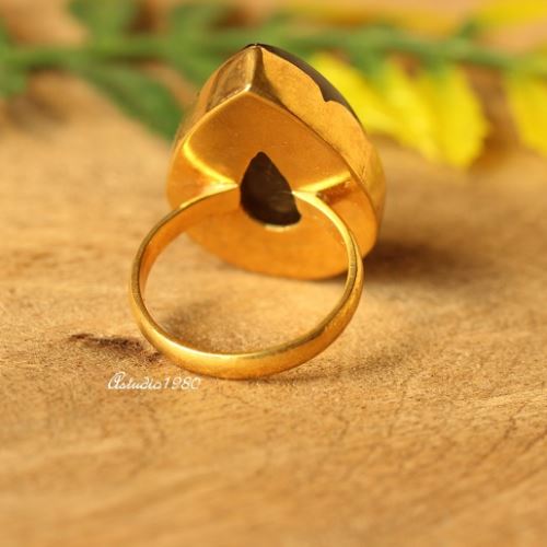 Artisan 18k gold Labradorite ring- 18k gold ring - Statement gold