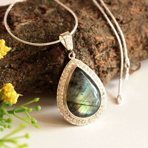 Artisan Labradorite Pendant - Gemstone Pendant sterling silver