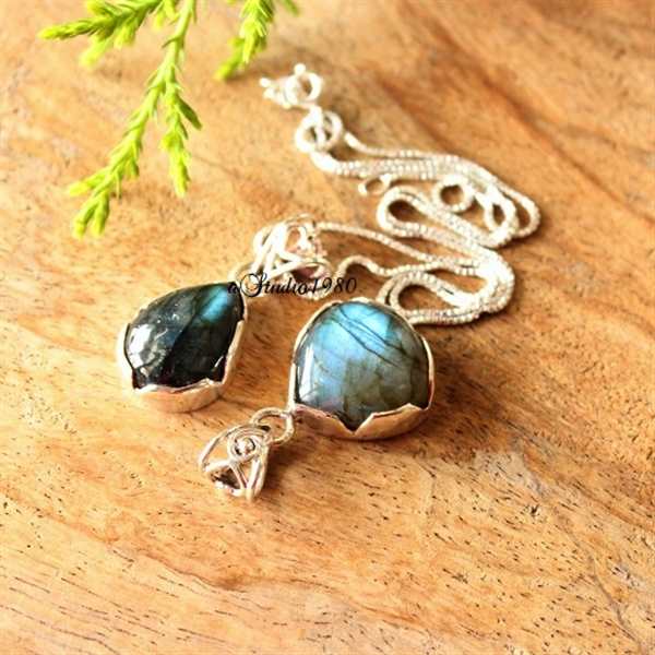 Artisan Labradorite pendant gemstone necklace sterling silver 