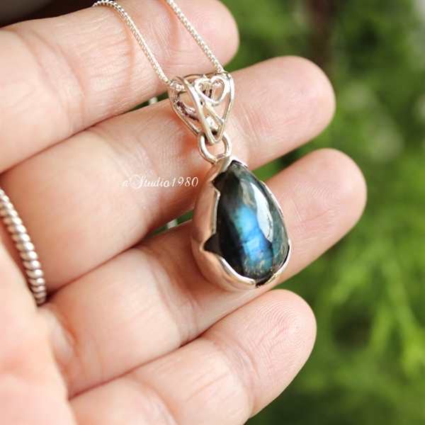 Artisan Labradorite pendant gemstone necklace sterling silver 