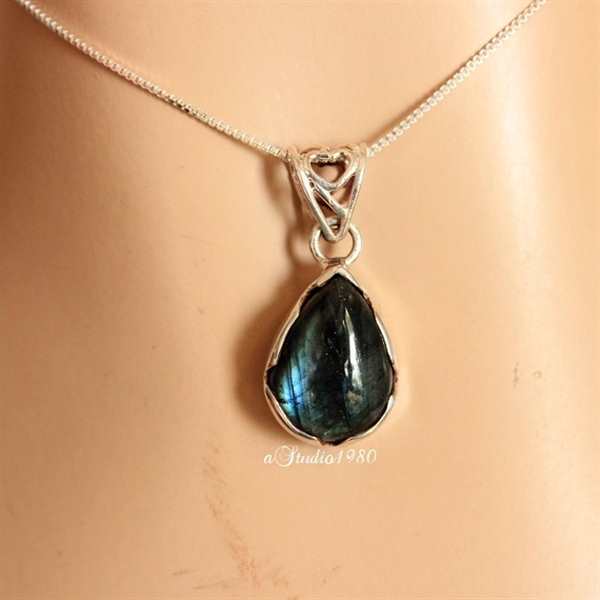 Artisan Labradorite pendant gemstone necklace sterling silver 