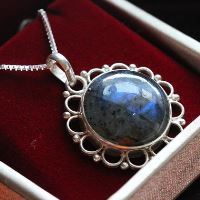 Artisan labradorite silver pendant, Round blue pendant chain, Handmade