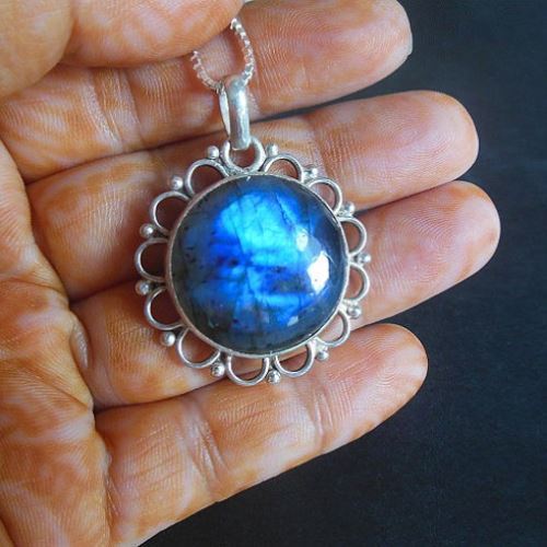 Artisan labradorite silver pendant - Round blue pendant chain - Handmade