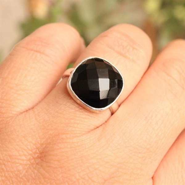 Black onyx ring, Artisan ring, Sterling silver ring, Gemstone ring