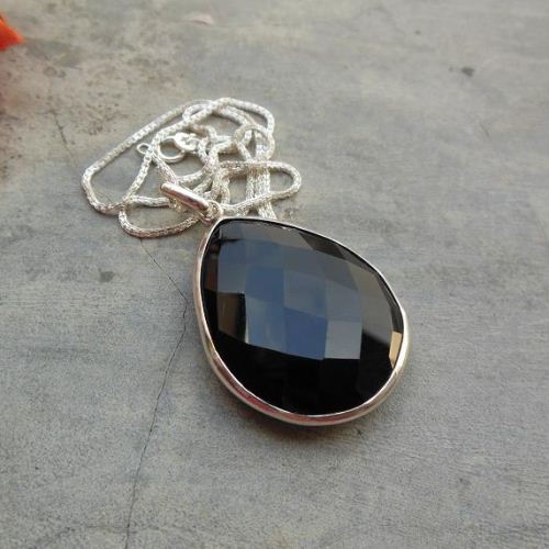 Black pendant, Black onyx pendant, Tear drop silver pendant