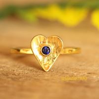 Blue Sapphire ring 18k gold handmade heart gemstone ring