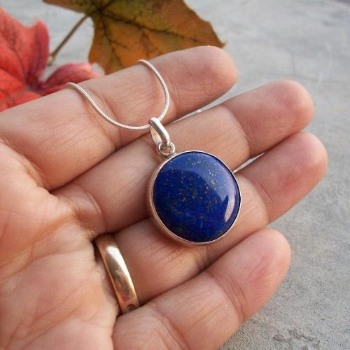 Blue pendant - Lapis Lazuli pendant - Round bezel pendant necklace