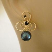 Bridal Tahitian swarovski crystal pearl gold earrings