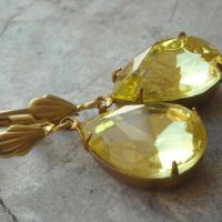 Canary jonquil vintage crystal jewel vintage brass Earrings