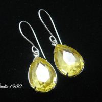 Canary yellow earrings,Vintage crystal earrings, Vintage jewel earrings