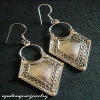 Designer Sterling silver solid shield design earrings