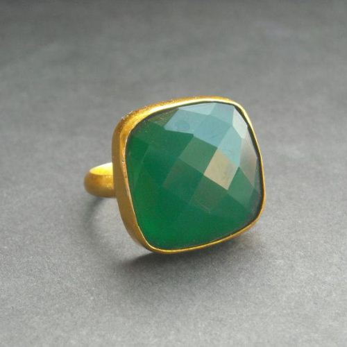 Emerald green ring - 23k gold vermeil ring - faceted green onyx ring