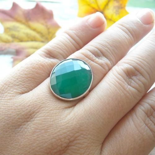 Emerald green ring - Sterling silver gemstone ring - Green Onyx ring