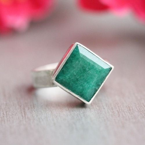 Emerald ring - Precious ring - Green Birthstone square silve ring