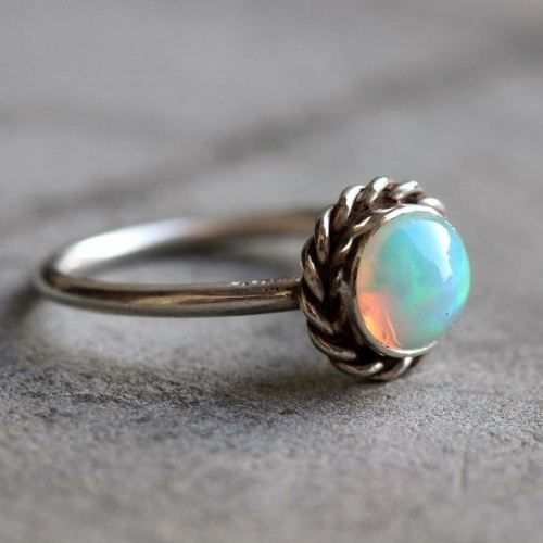 Natural opal silver ring - Stackable ring - Round gemstone ring
