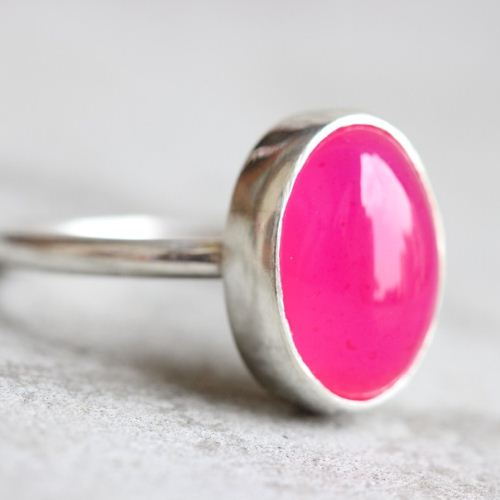Fuschia Pink ring, Stackable ring, Pink chalcedony silver oval ring