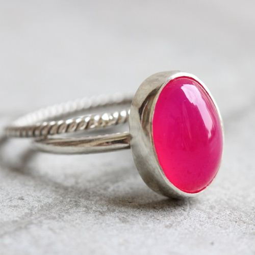 Fuschia Pink ring, Stackable ring, Pink chalcedony silver oval ring