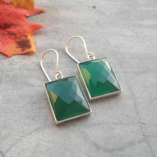 Green Onyx Earrings, Green dangle earrings, Silver earrings