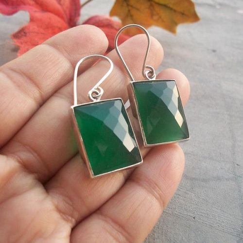 Green Onyx Earrings, Green dangle earrings, Silver earrings