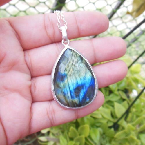 Labradorite Pendant, Gemstone Pendant, Artisan silver pendant chain