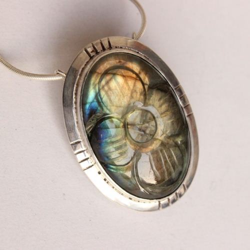 Labradorite Pendant - Gemstone Pendant - Sterling silver pendant 