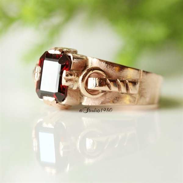 Men Garnet ring - 14K rose gold Garnet Ring - Engagement ring