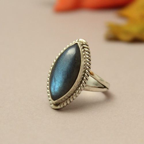 Natural Labradorite Gemstone Bar Ring, Unique Geometric Ring - Danique  Jewelry