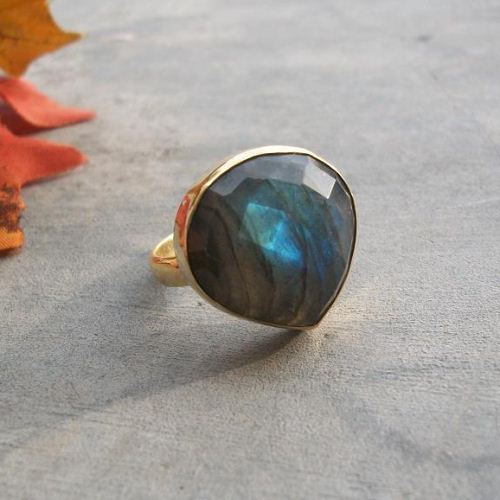 Natural Labradorite Ring - Gold Labradorite ring - Blue heart ring