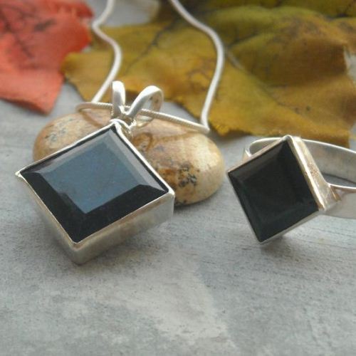 Natural blue sapphire necklace pendant - Sterling silver - Handmade