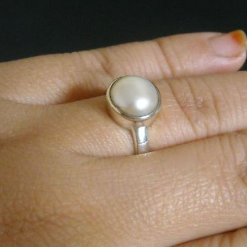 Pearl Ring, Silver pearl ring, sterling silver ring, birthstone ring, Handmade ring - Size 5 Other sizes also available