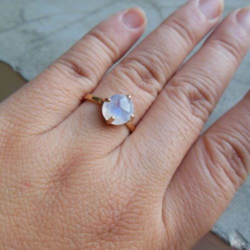 Rainbow moonstone Ring, 18k gold Moonstone ring, Gift for her