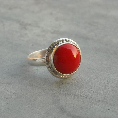 Red Gemstone & Silver Coral Ring,Weight:3-5 Gram at Rs 1600/piece in Jaipur