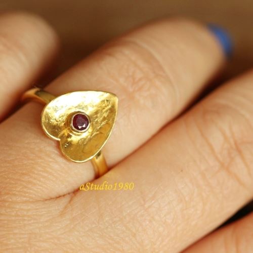 Ruby ring 18k gold handmade heart gemstone ring
