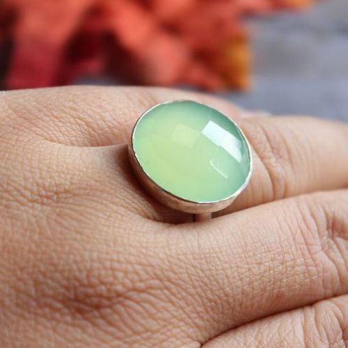 Sea foam green ring, Chalcedony Ring, Round silver ring
