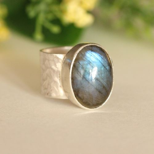 Statement Ring - Labradorite silver ring - Artisan handmade ring 