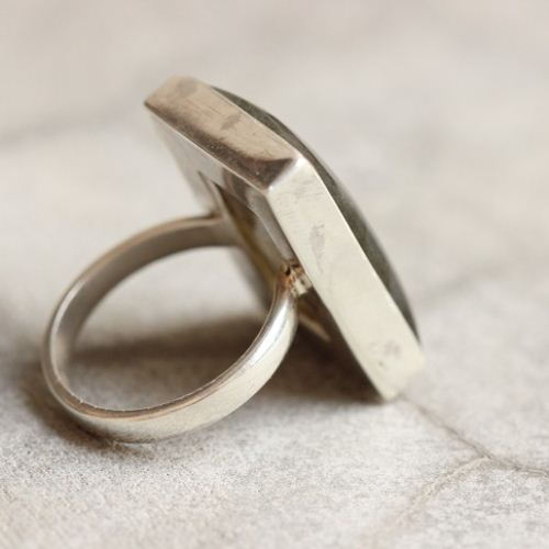 Statement ring, Labradorite ring, Rectangle bold silver ring 